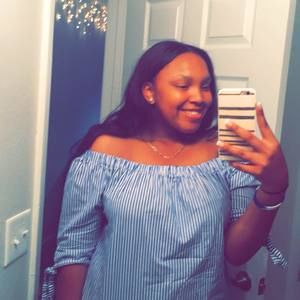 Meet your Posher, Kiana